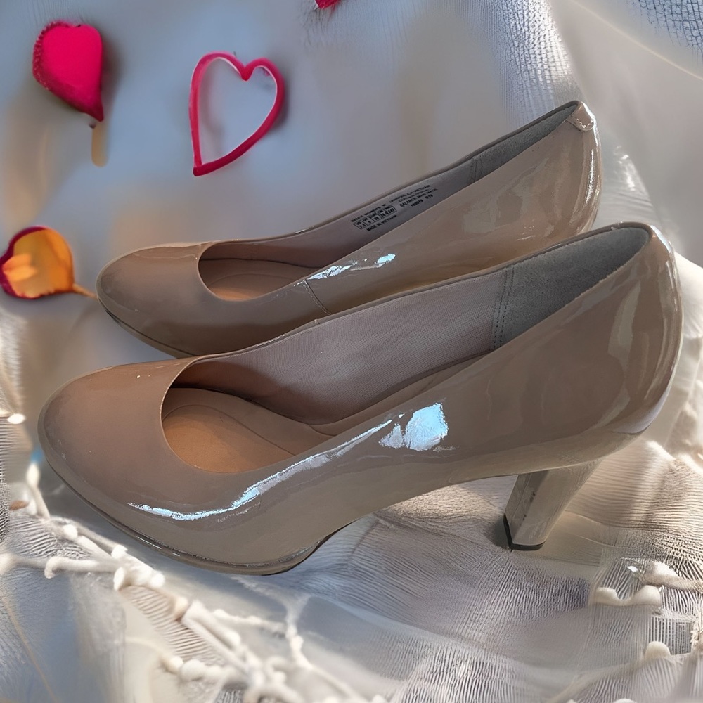 Rockport high heels leather